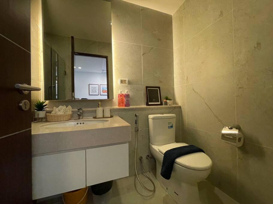 Luxury And Modern Condo In Central Chiang Mai - Astra Condo Ngoại thất bức ảnh